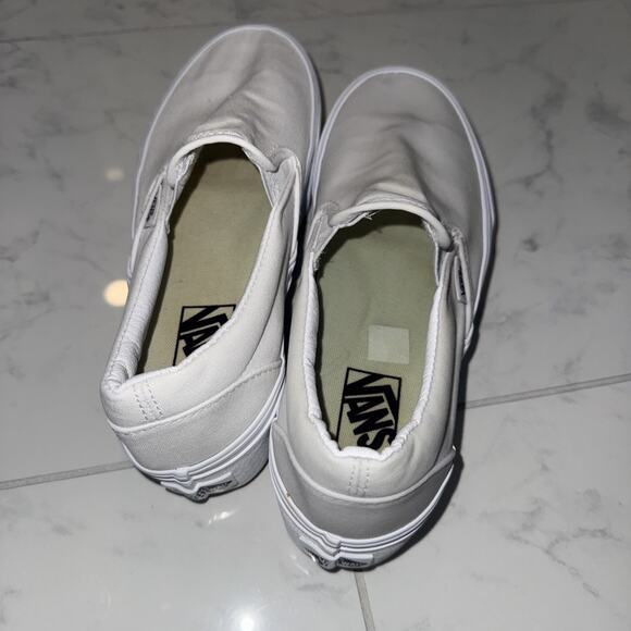 Size 8- VANS Authentic Platform - White Slip On - Picture 3 of 7